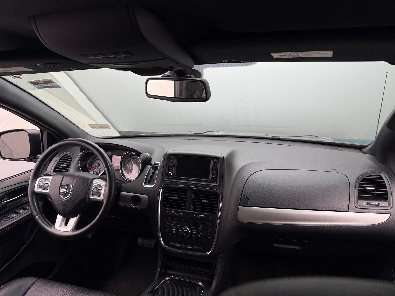 Thumbnail: 2019 Dodge Grand Caravan - 2