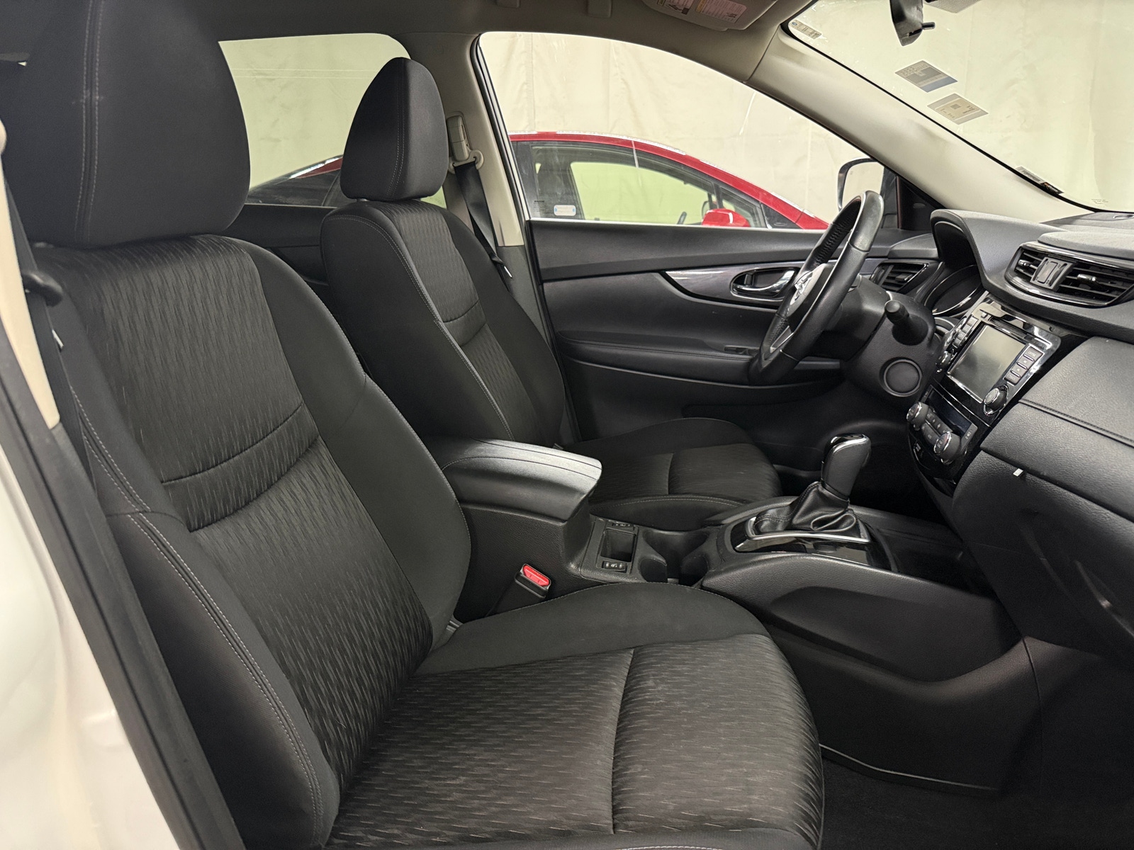 Thumbnail: 2018 Nissan Rogue - 2