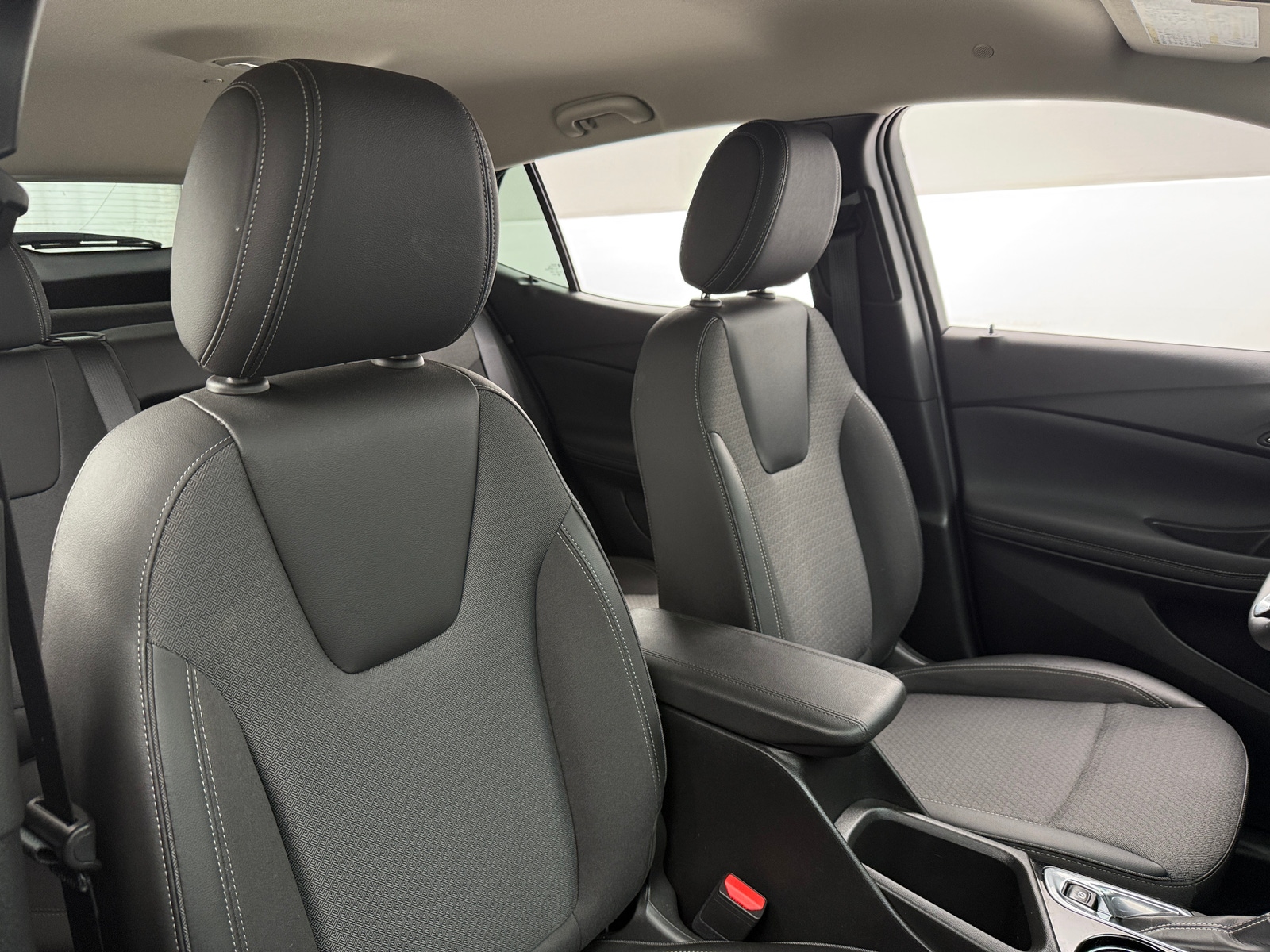 Thumbnail: 2023 Buick Encore GX - 2