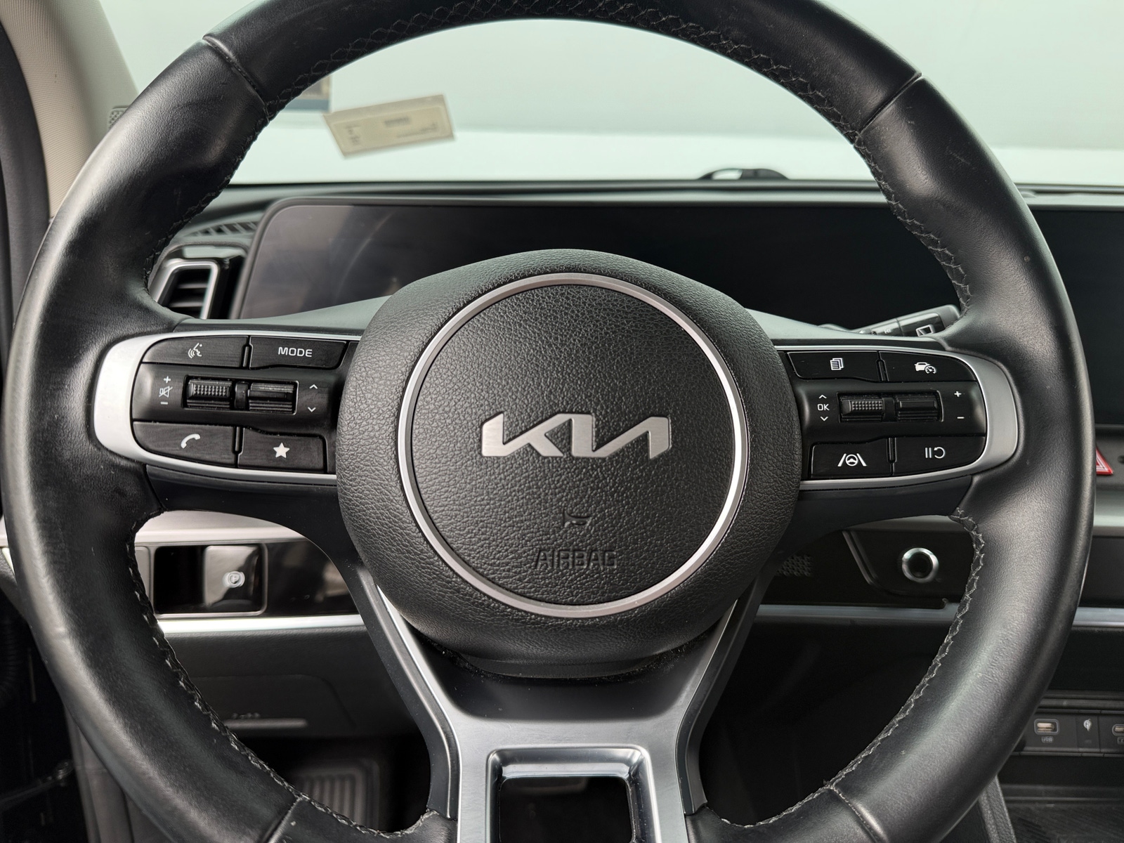 Thumbnail: 2023 Kia Sportage - 4