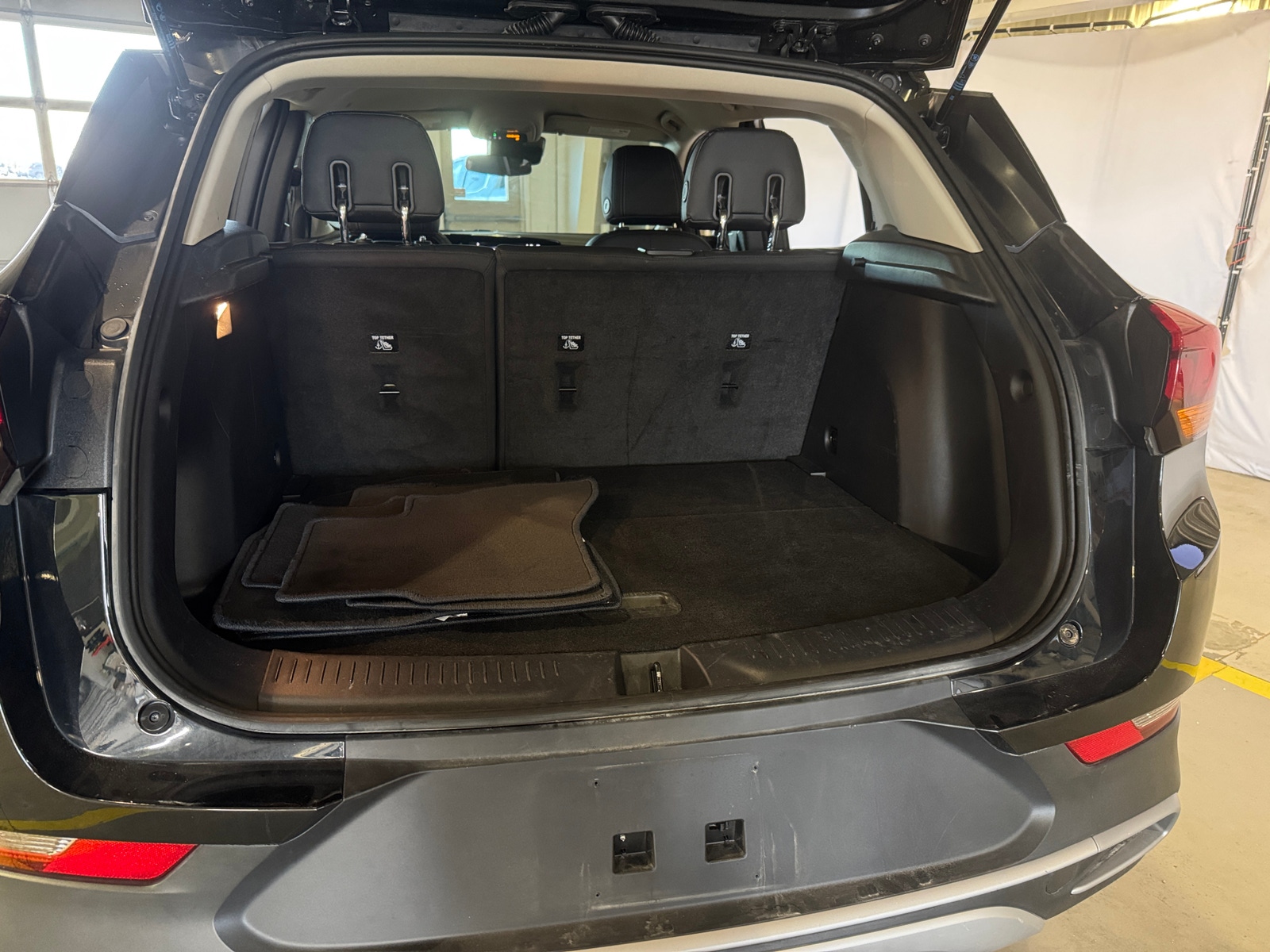 Thumbnail: 2025 Buick Encore GX - 6