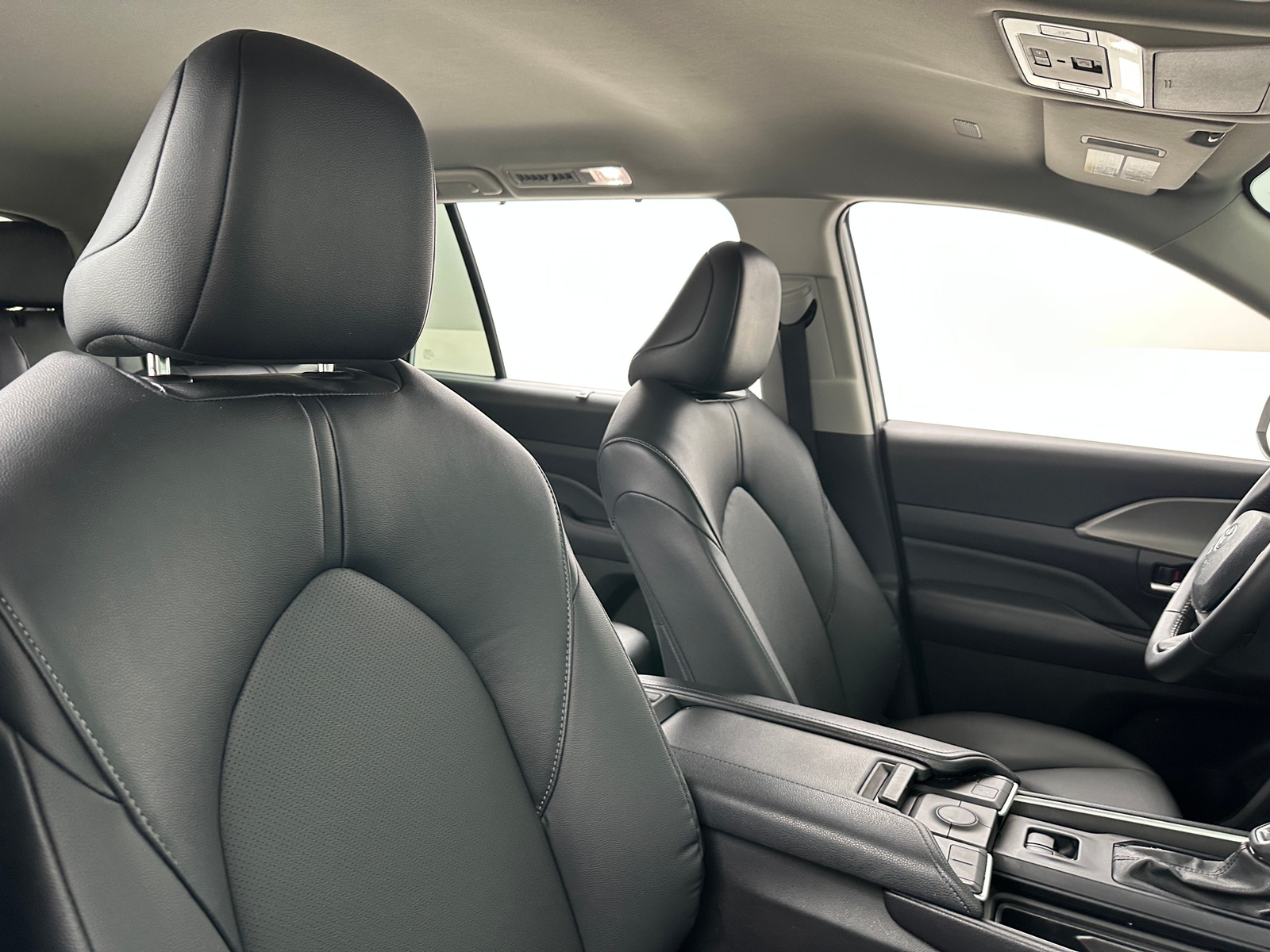 Thumbnail: 2025 Toyota Grand Highlander - 2