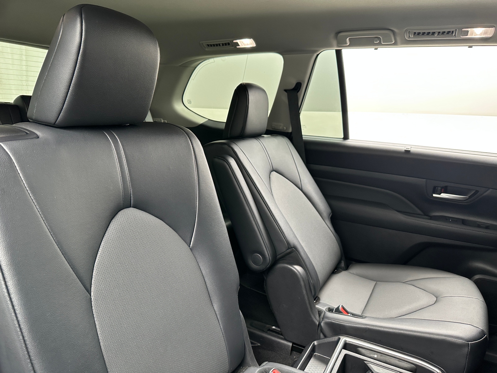 Thumbnail: 2025 Toyota Grand Highlander - 6