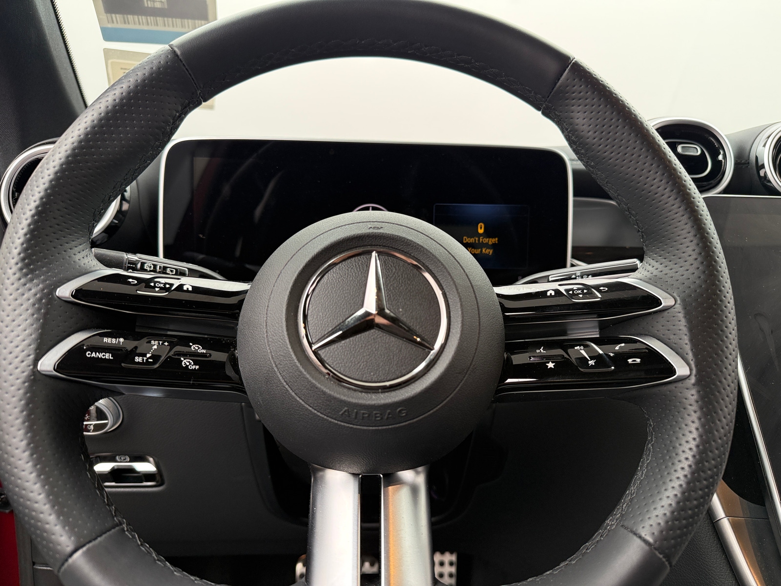 Thumbnail: 2024 Mercedes-Benz GLC - 4