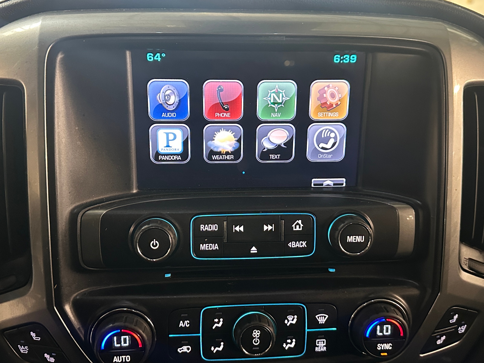 Thumbnail: 2015 Chevrolet Silverado 2500 - 3