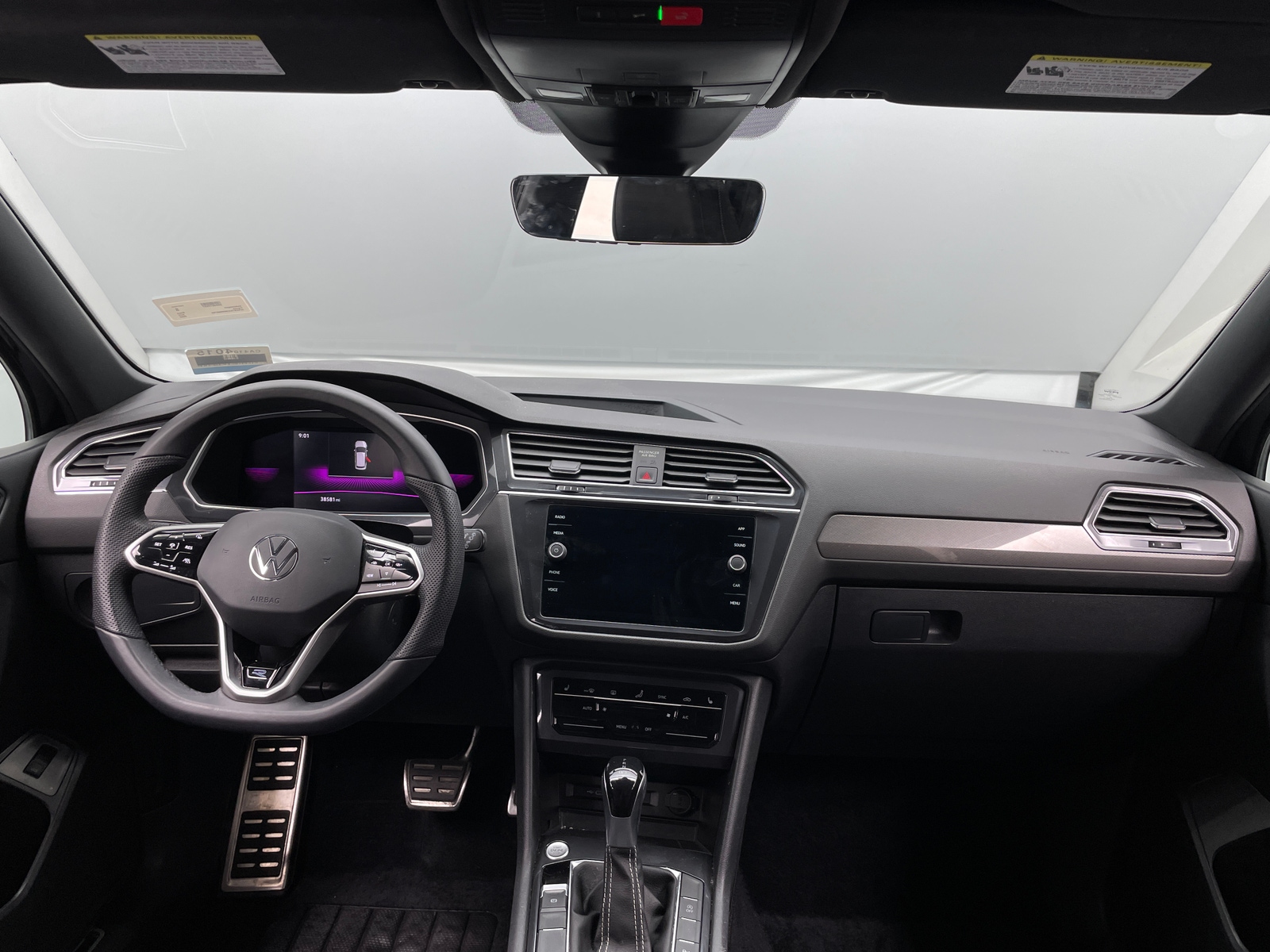 Thumbnail: 2022 Volkswagen Tiguan - 2