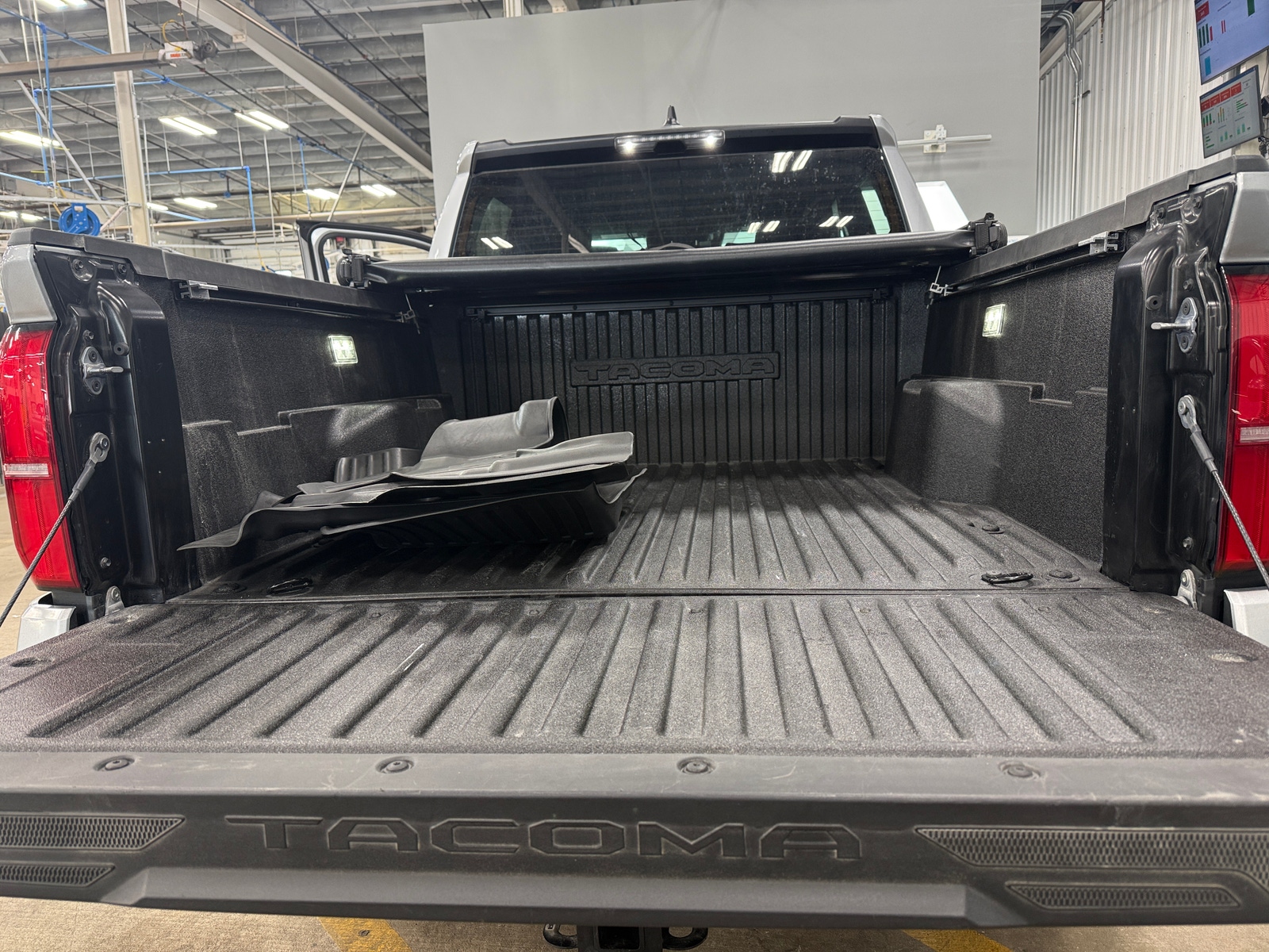 Thumbnail: 2025 Toyota Tacoma - 7