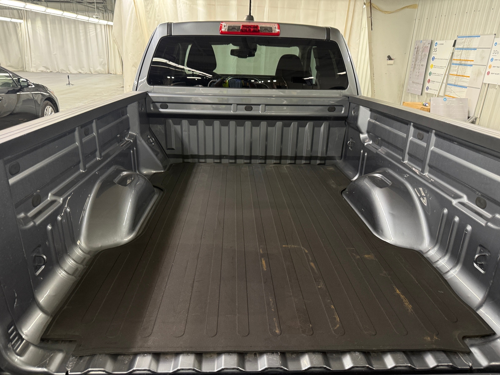 Thumbnail: 2021 Chevrolet Colorado - 6