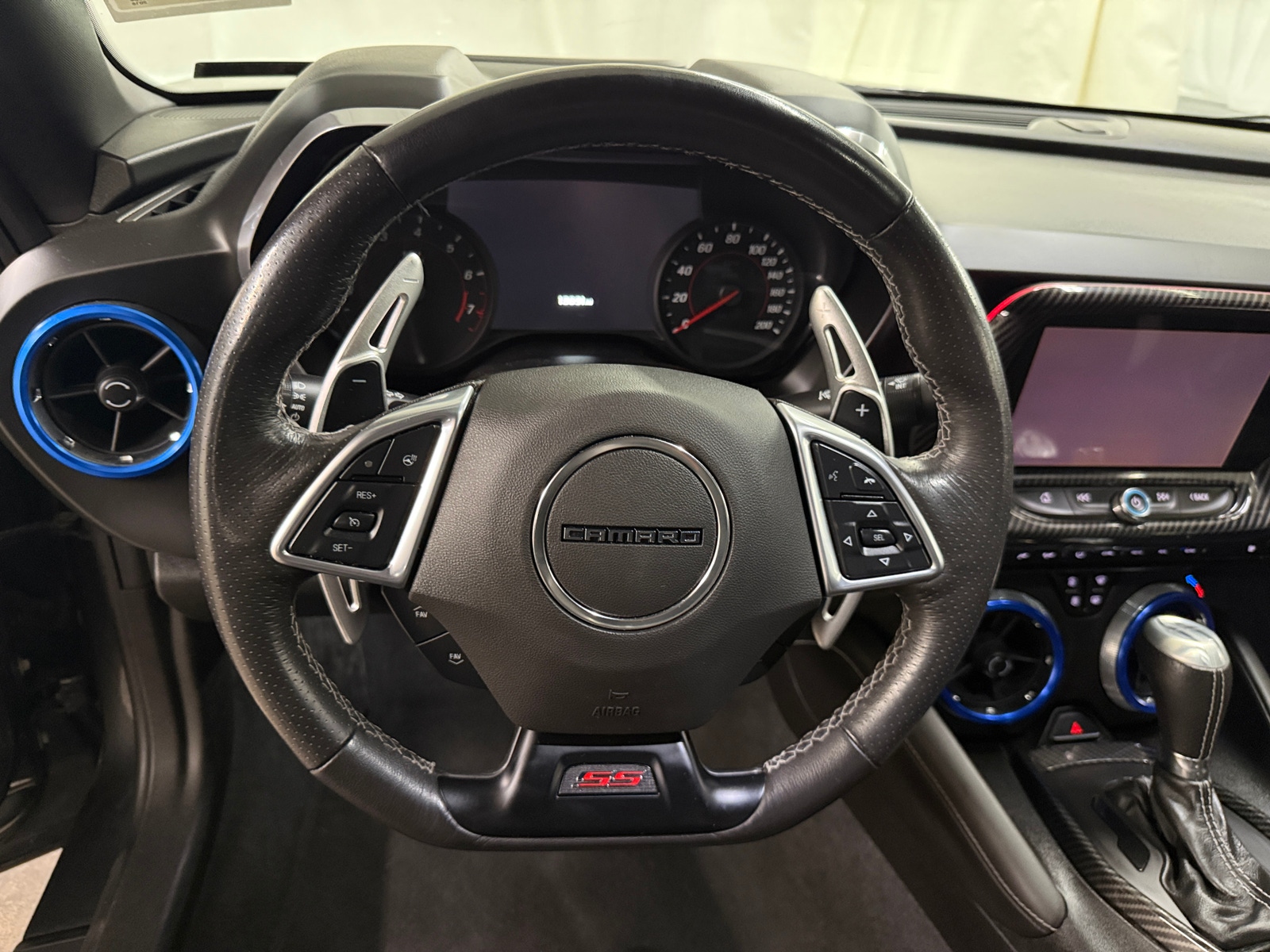 Thumbnail: 2018 Chevrolet Camaro - 4