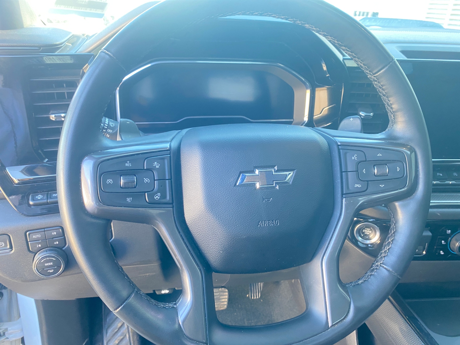 Thumbnail: 2024 Chevrolet Silverado 1500 - 5
