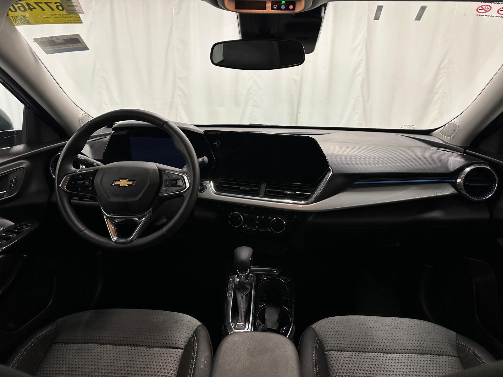 Thumbnail: 2025 Chevrolet Trax - 3