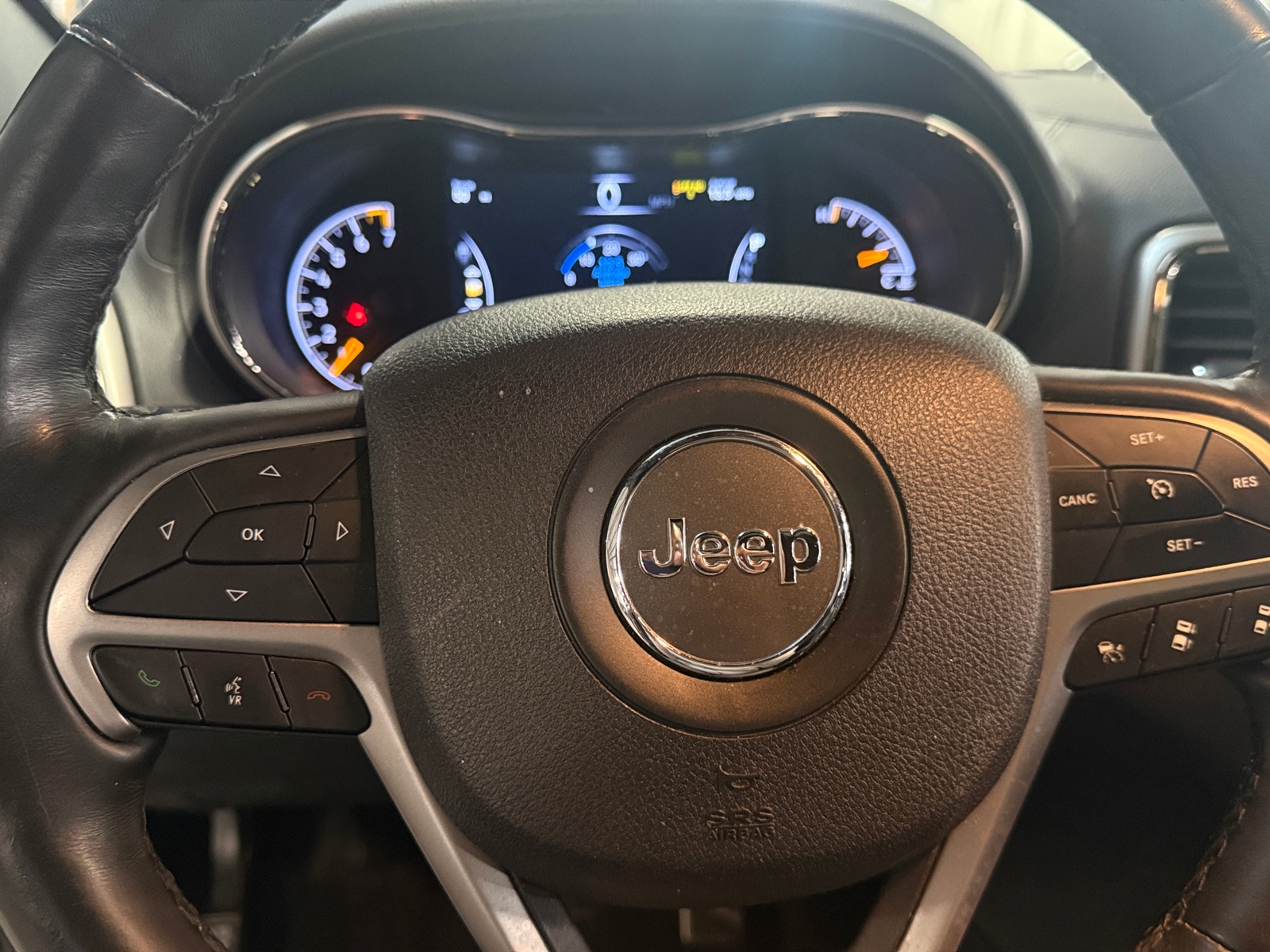 Thumbnail: 2018 Jeep Grand Cherokee - 4