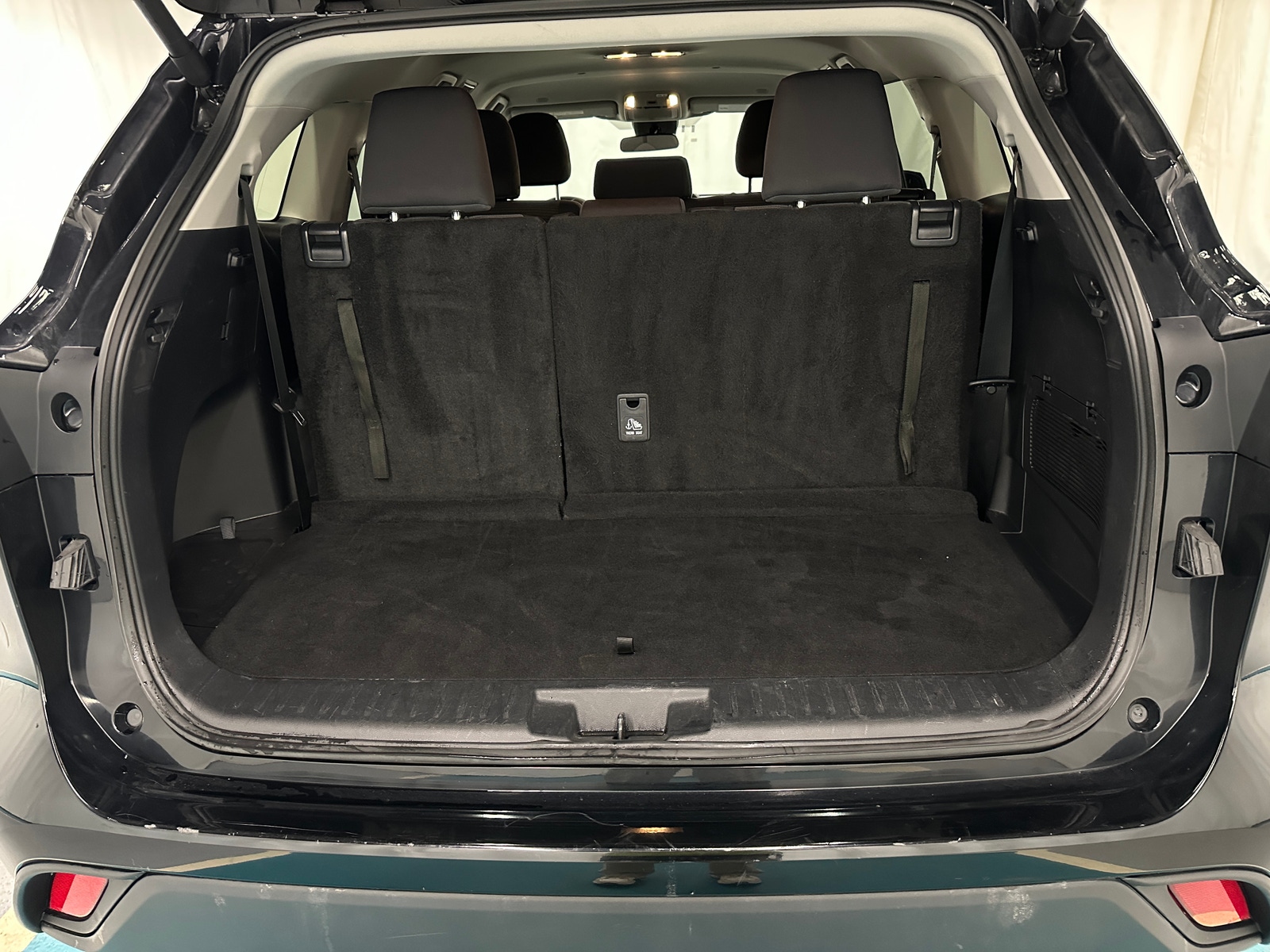 Thumbnail: 2025 Toyota Highlander - 7