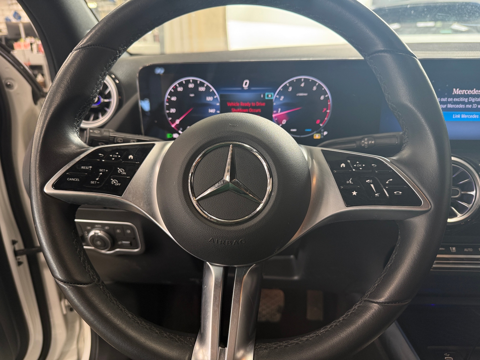 Thumbnail: 2025 Mercedes-Benz GLA - 4