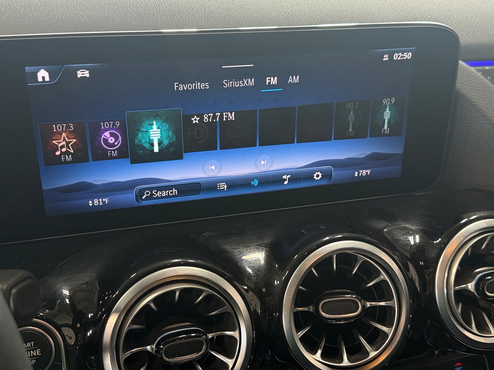 Thumbnail: 2025 Mercedes-Benz GLA - 3