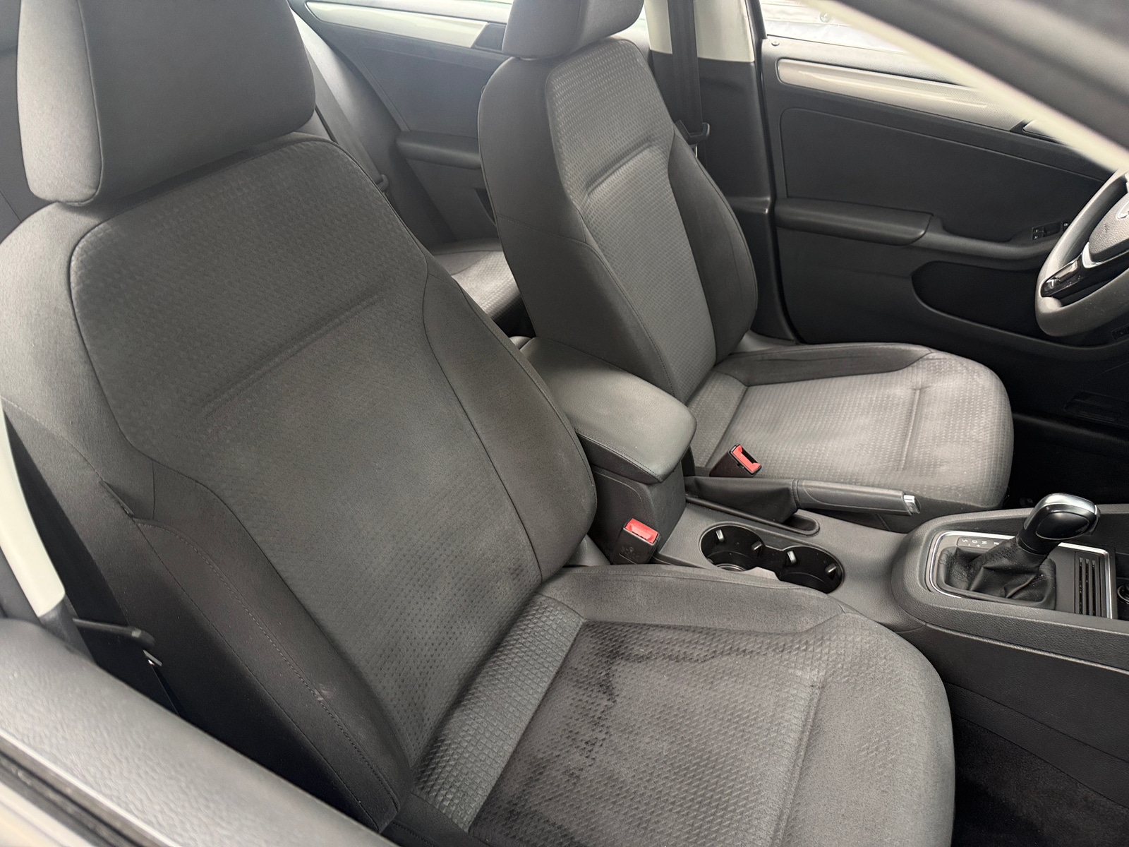 Thumbnail: 2018 Volkswagen Jetta - 2