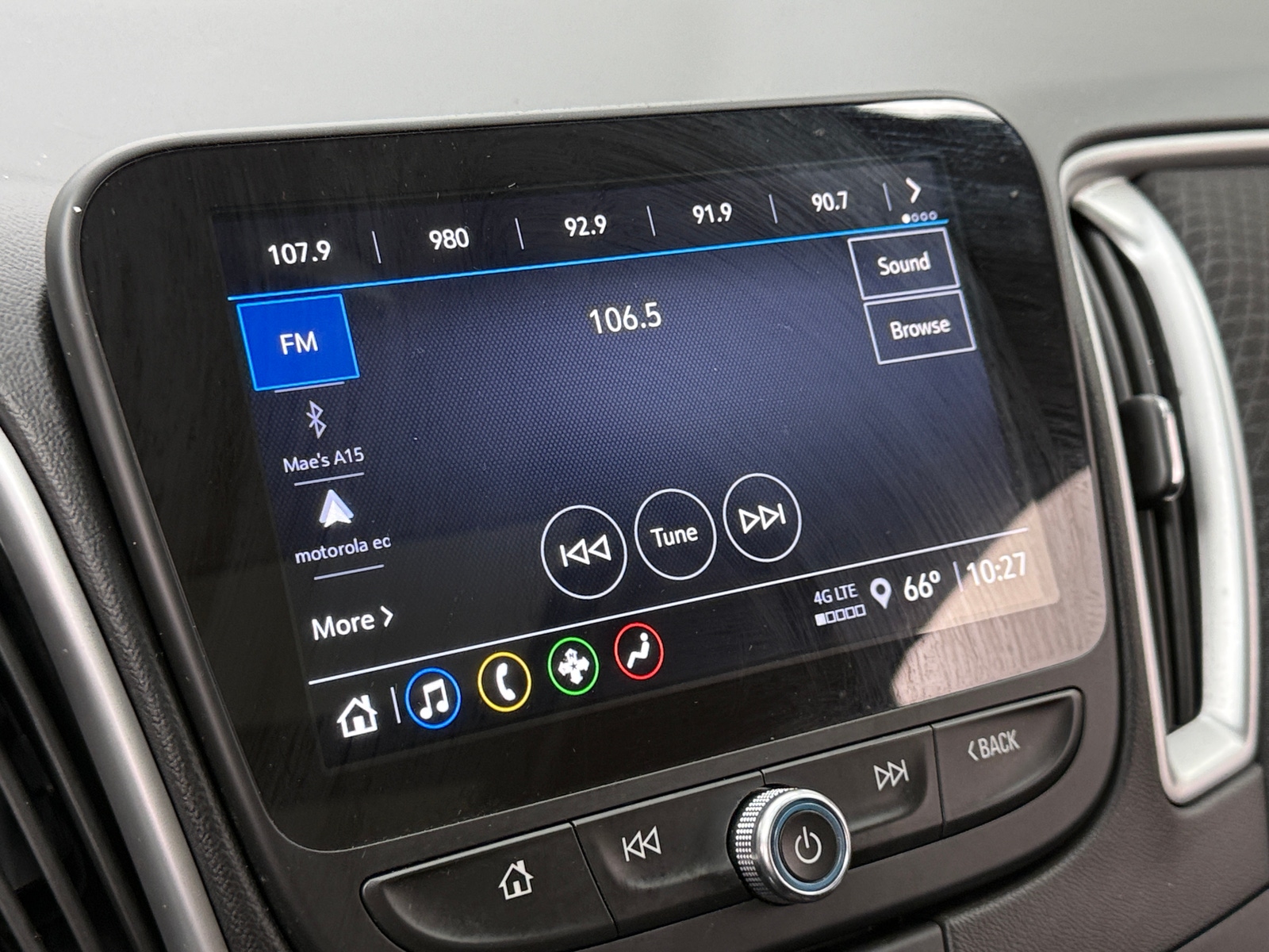 Thumbnail: 2024 Chevrolet Malibu - 4