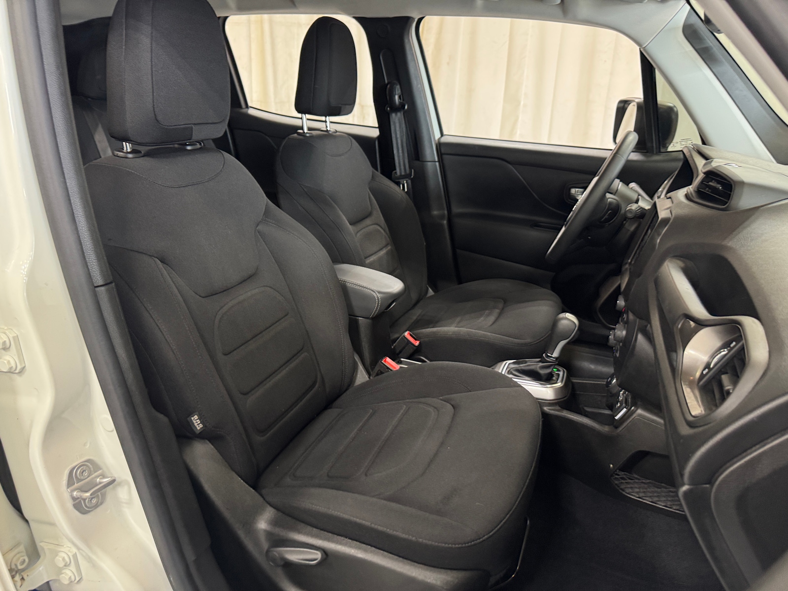 Thumbnail: 2022 Jeep Renegade - 2