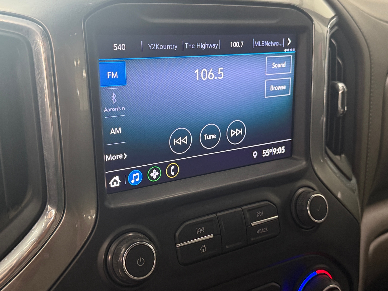 Thumbnail: 2021 Chevrolet Silverado 1500 - 4