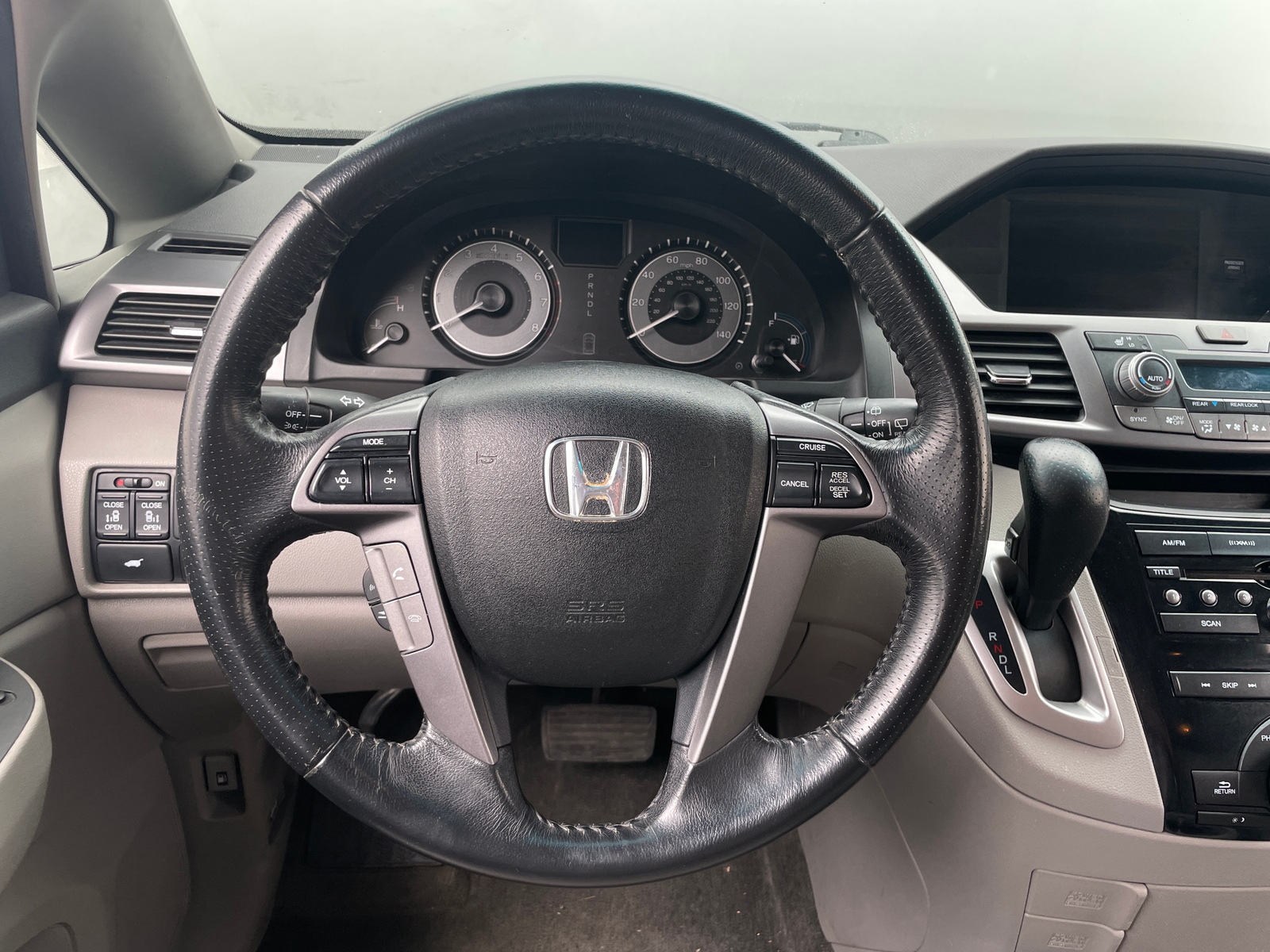 Thumbnail: 2012 Honda Odyssey - 4