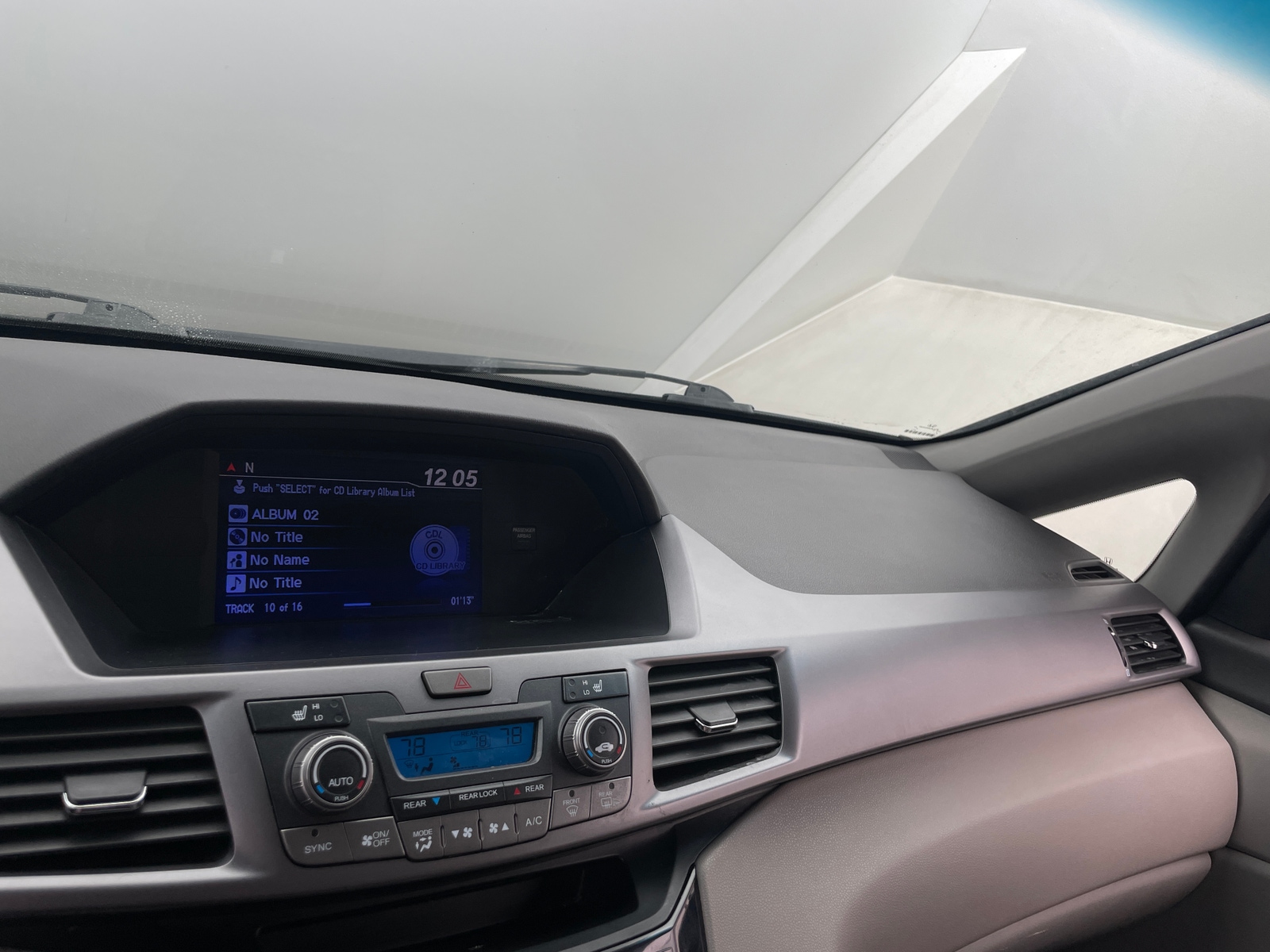 Thumbnail: 2012 Honda Odyssey - 3