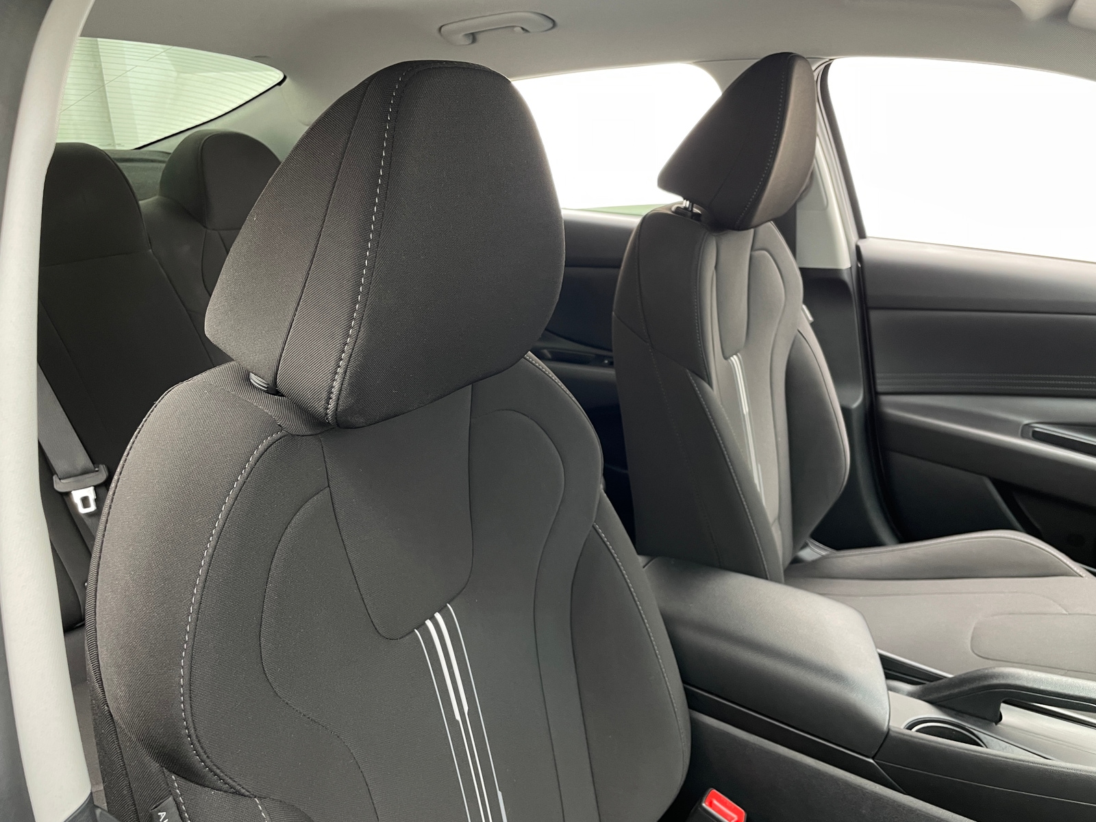 Thumbnail: 2024 Hyundai Elantra - 2