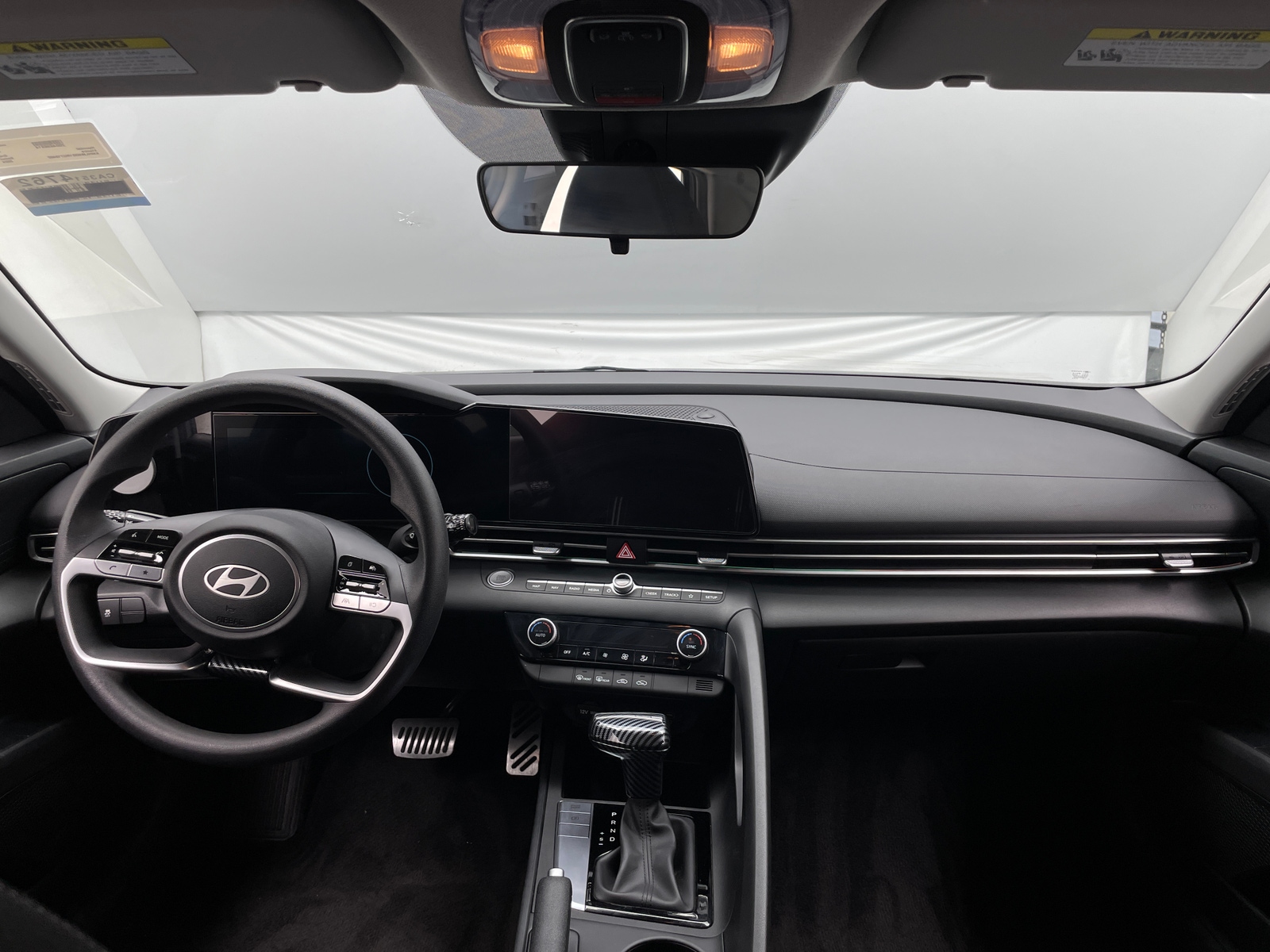 Thumbnail: 2024 Hyundai Elantra - 3