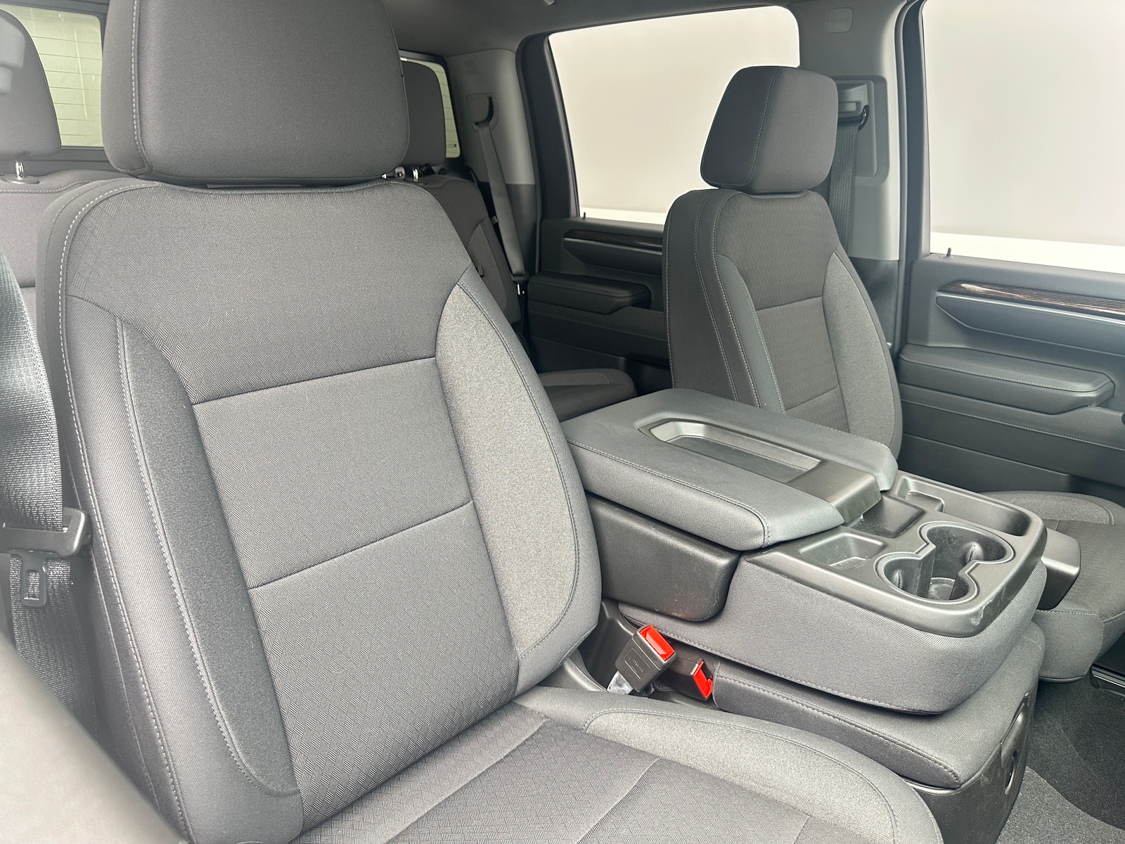 Thumbnail: 2025 GMC Sierra 2500 - 2