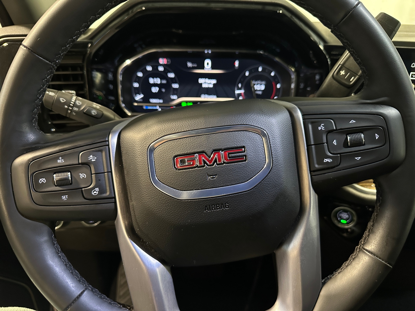 Thumbnail: 2025 GMC Sierra 2500 - 5