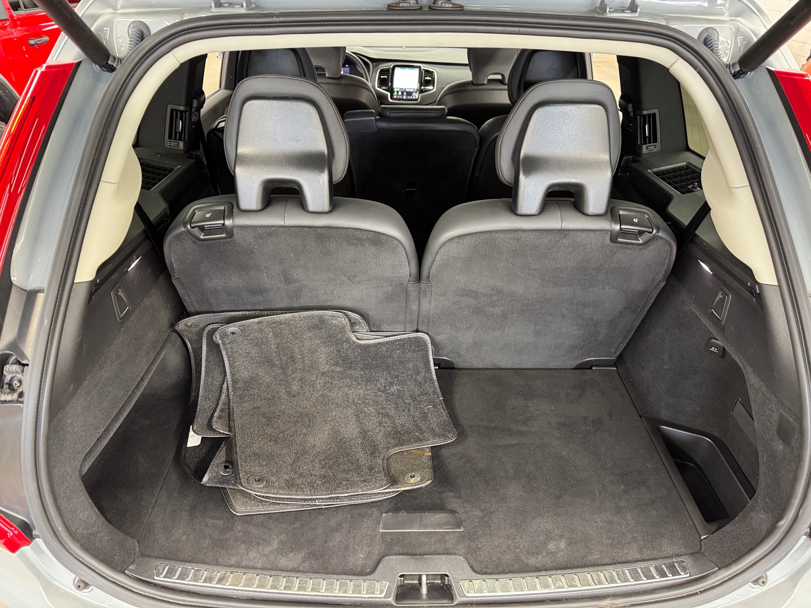 Thumbnail: 2024 Volvo XC90 - 6