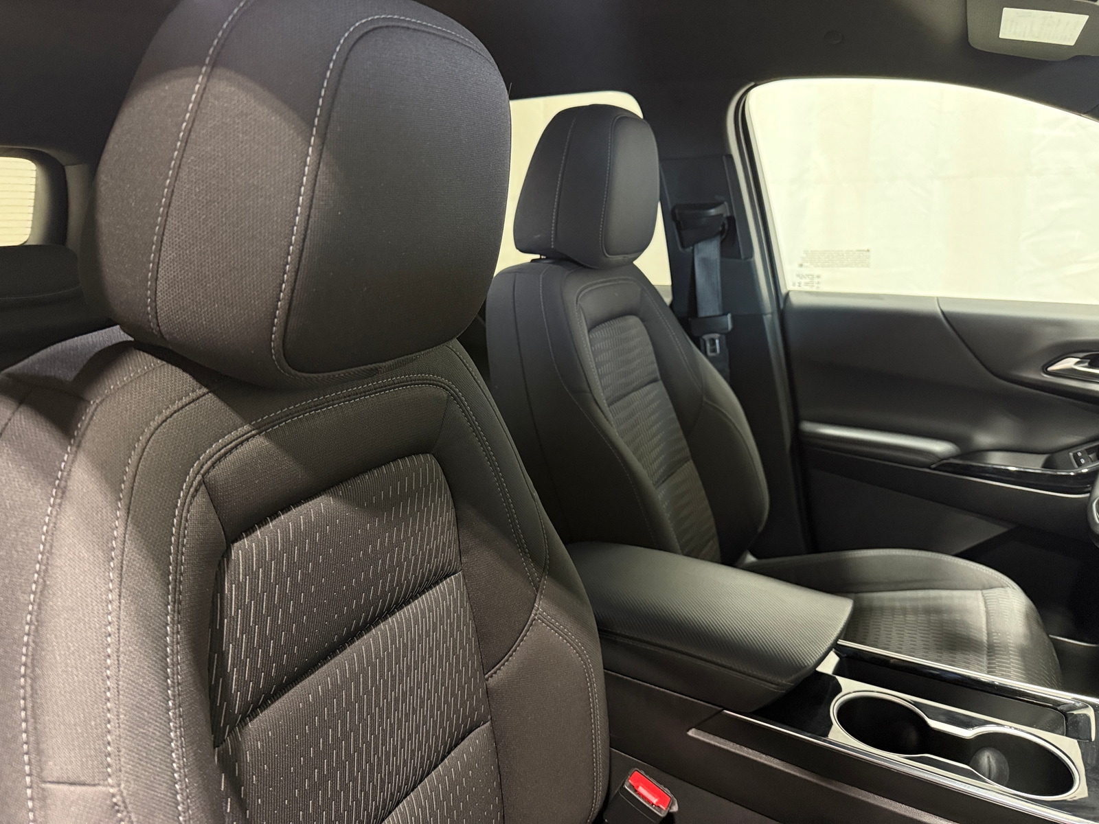 Thumbnail: 2025 Chevrolet Equinox - 2