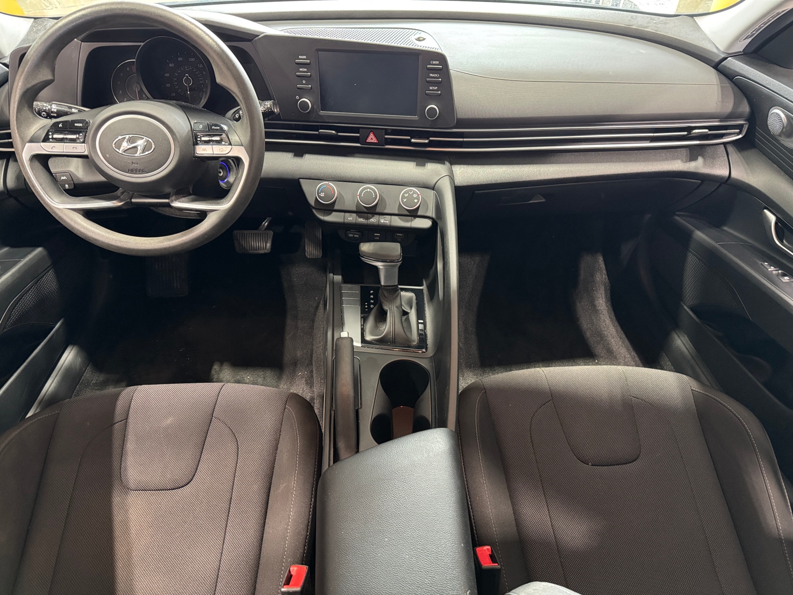 Thumbnail: 2021 Hyundai Elantra - 3