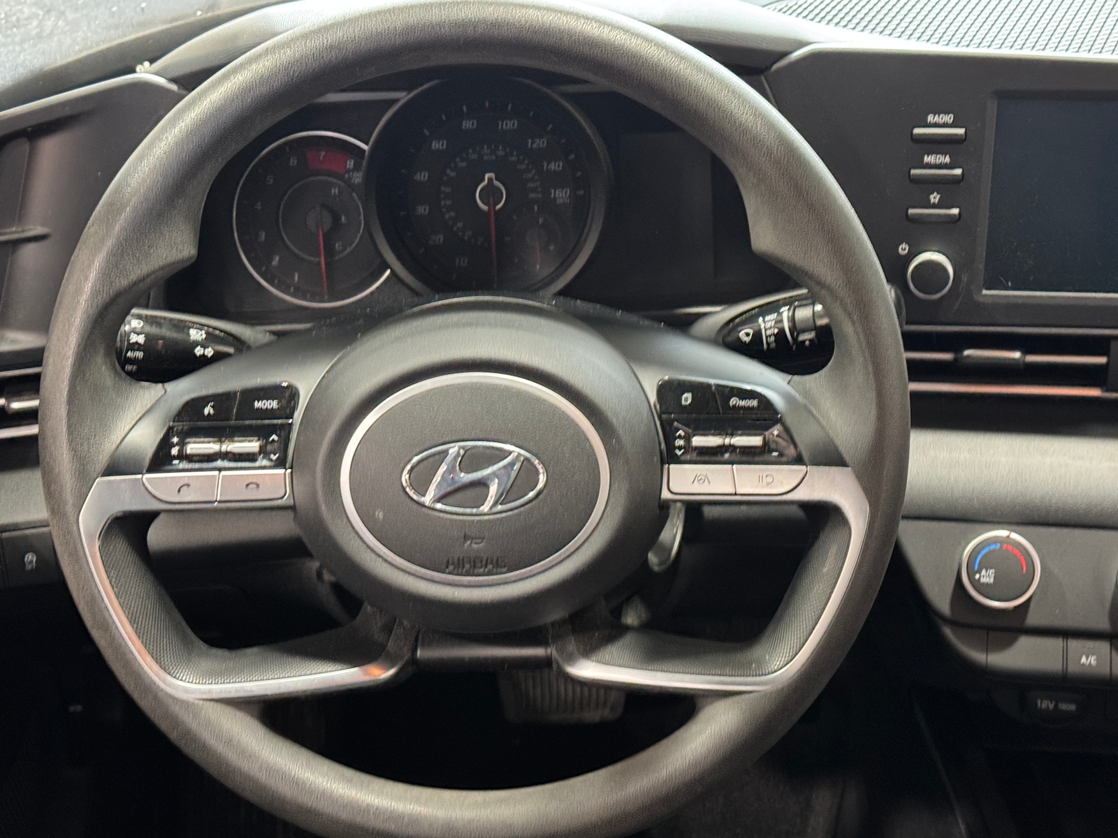 Thumbnail: 2021 Hyundai Elantra - 5