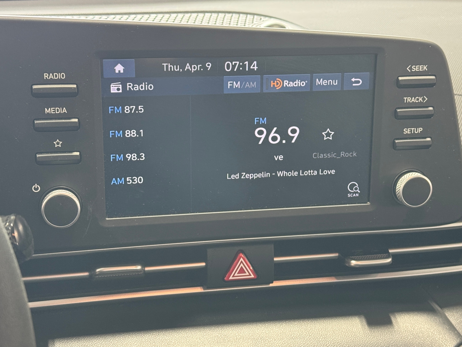 Thumbnail: 2021 Hyundai Elantra - 4