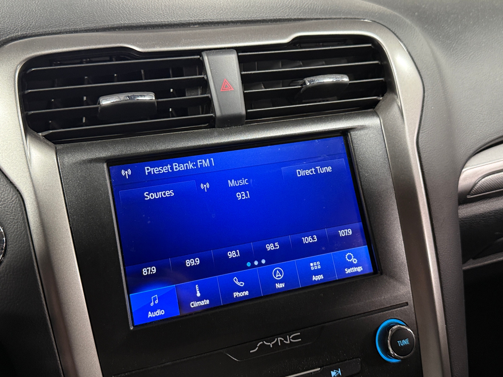 Thumbnail: 2020 Ford Fusion - 4