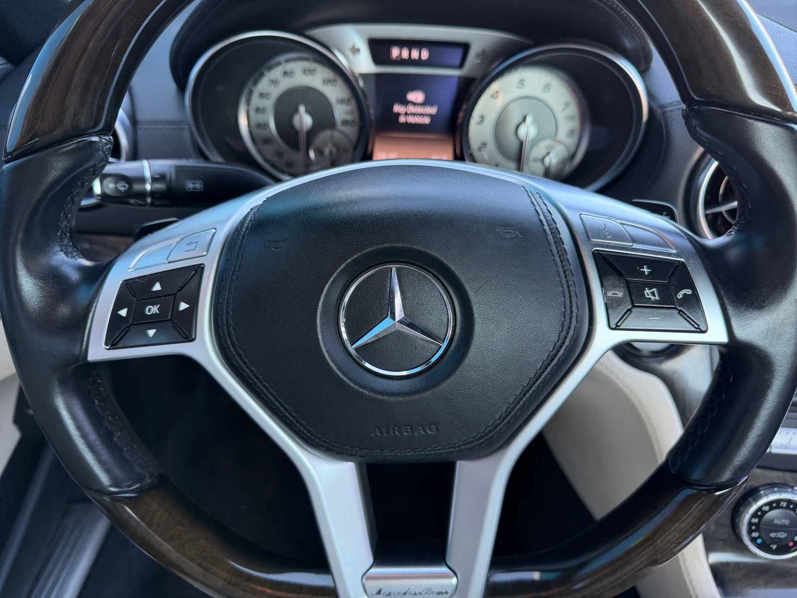 Thumbnail: 2013 Mercedes-Benz SL-Class - 4