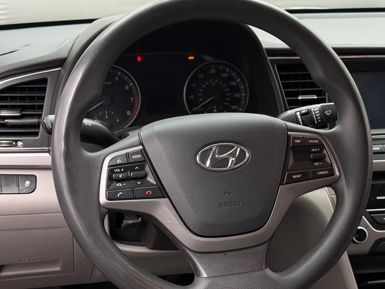 Thumbnail: 2017 Hyundai Elantra - 5