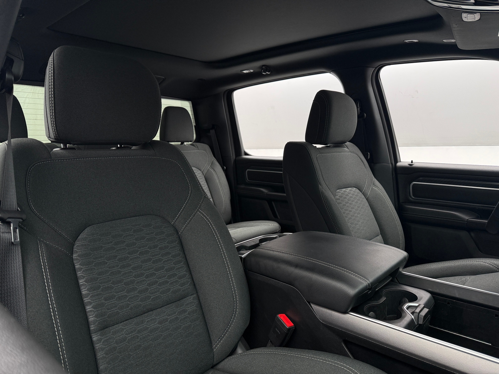 Thumbnail: 2025 RAM 1500 - 2