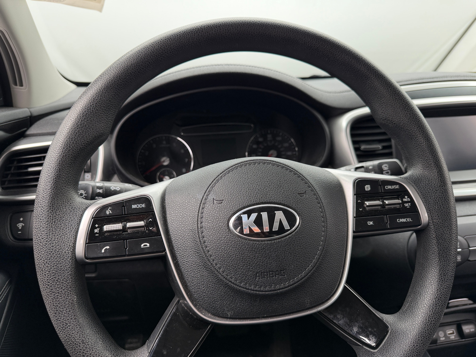 Thumbnail: 2020 Kia Sorento - 5