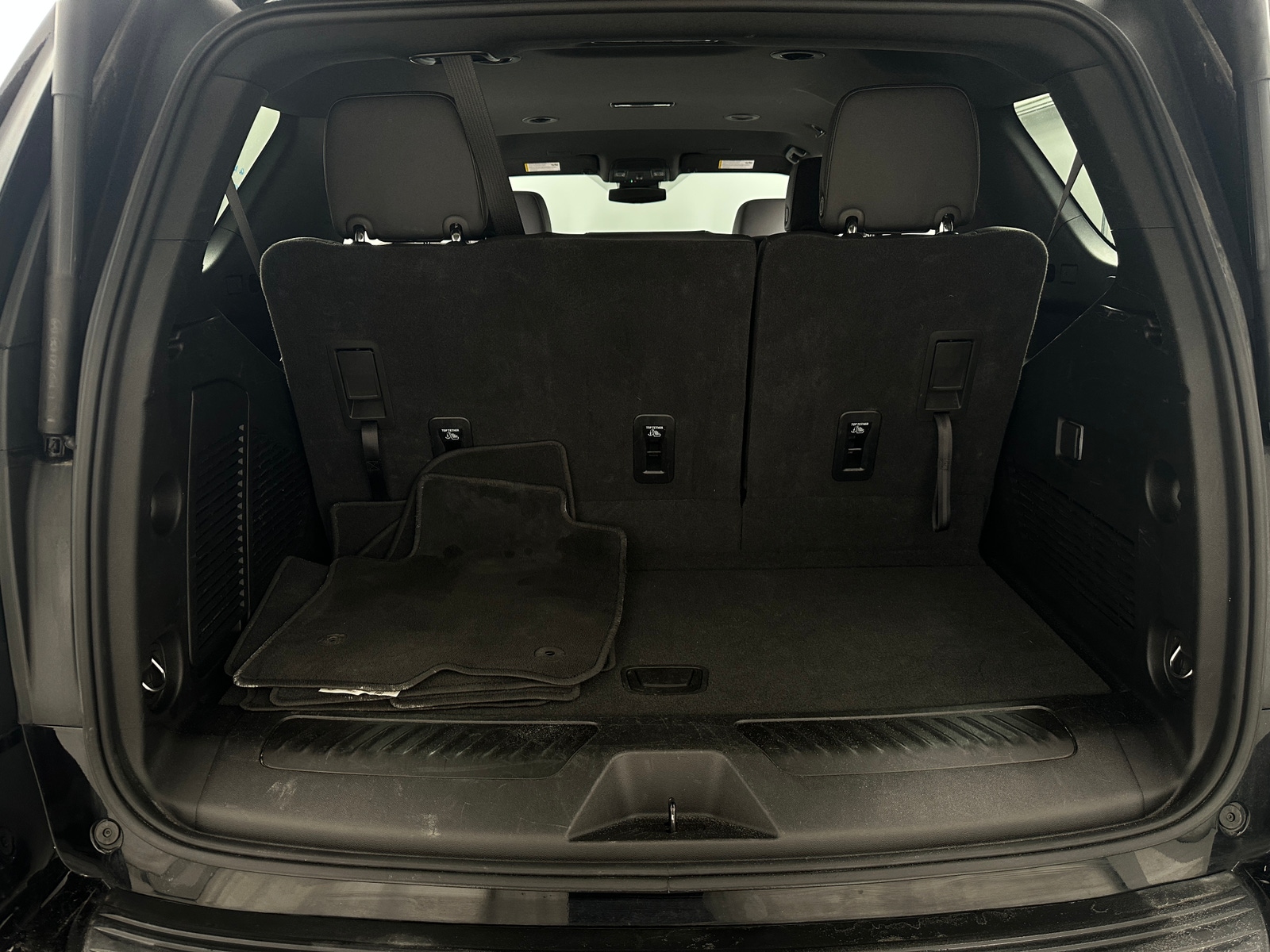 Thumbnail: 2025 Chevrolet Tahoe - 6