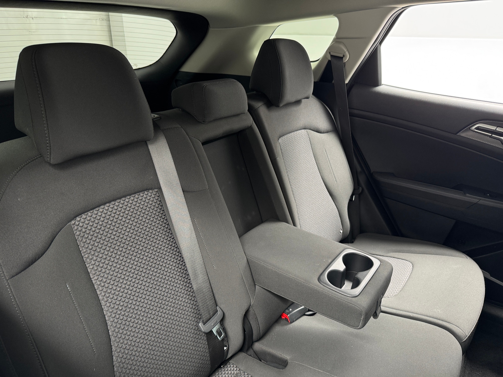 Thumbnail: 2025 Kia Sportage - 6