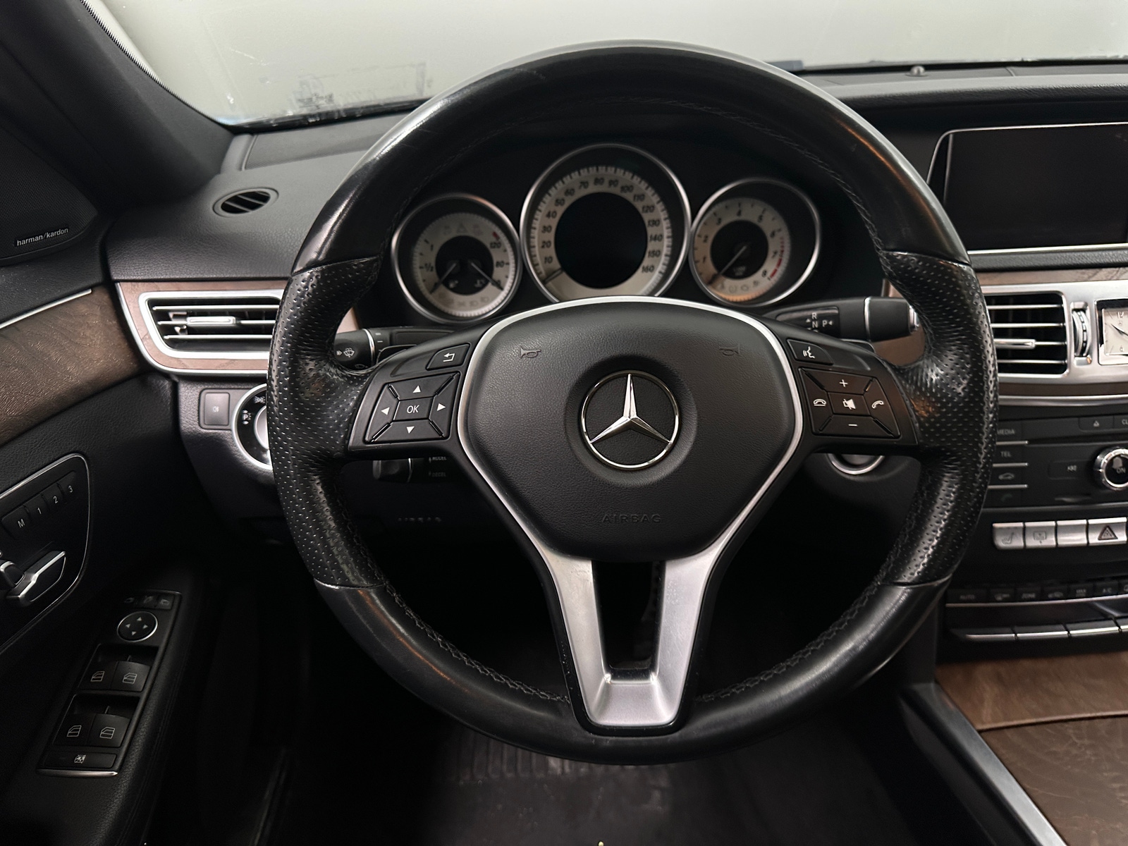 Thumbnail: 2016 Mercedes-Benz E-Class - 4