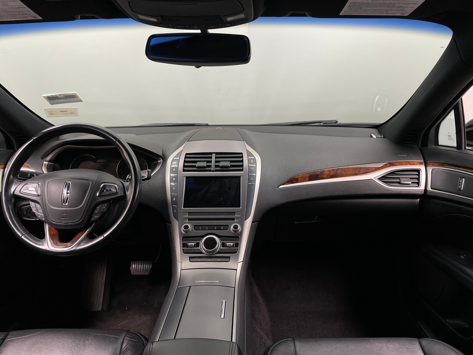 Thumbnail: 2017 Lincoln MKZ - 2