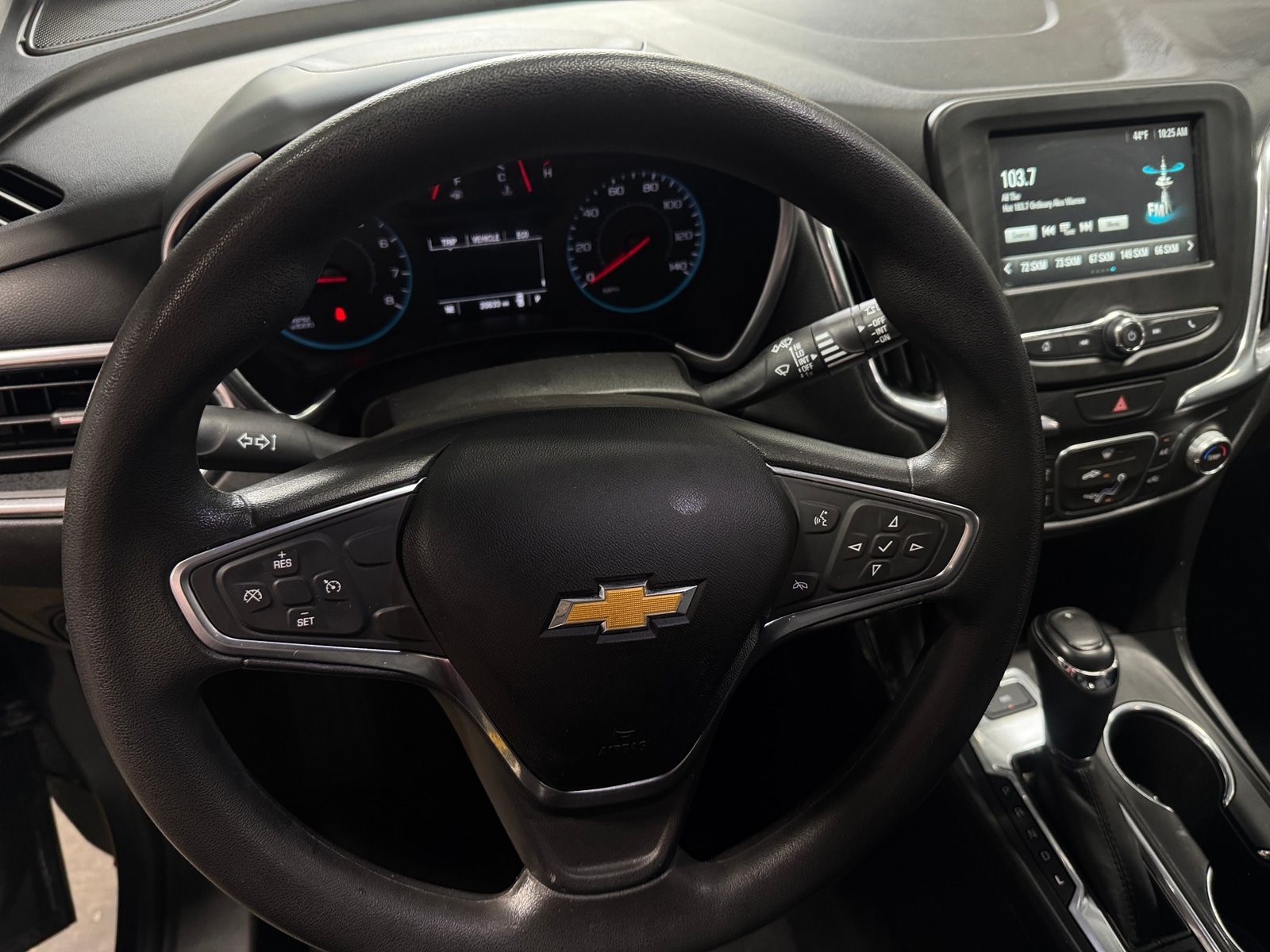 Thumbnail: 2018 Chevrolet Equinox - 5