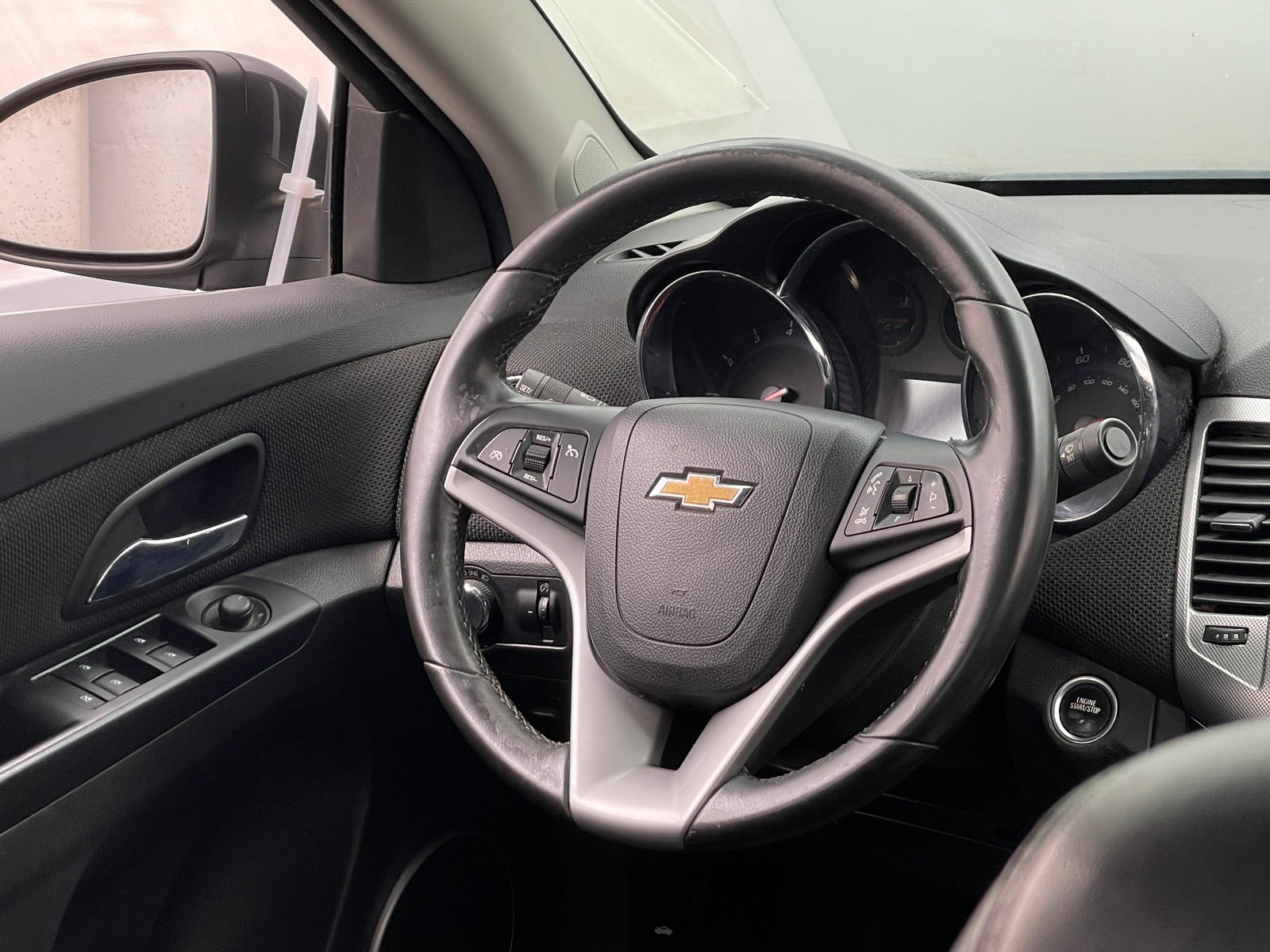 Thumbnail: 2014 Chevrolet Cruze - 4