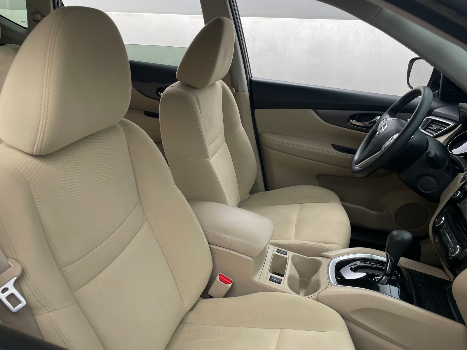 Thumbnail: 2016 Nissan Rogue - 2