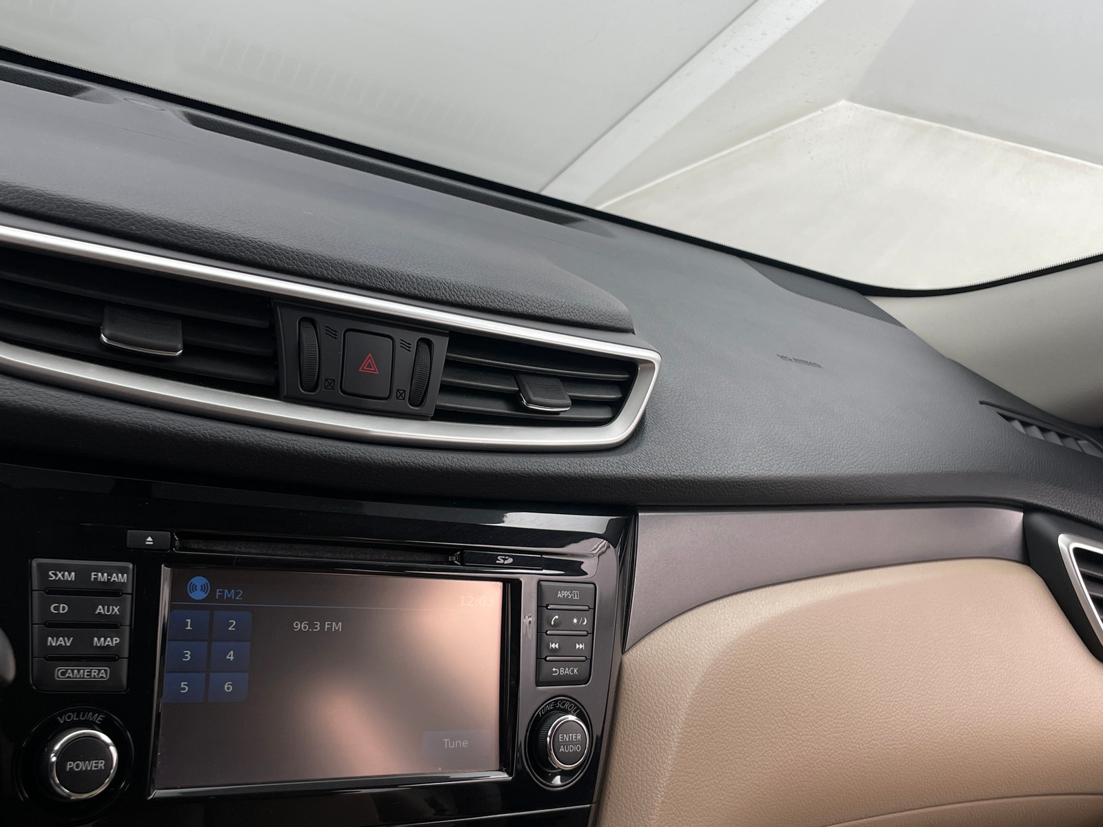 Thumbnail: 2016 Nissan Rogue - 4