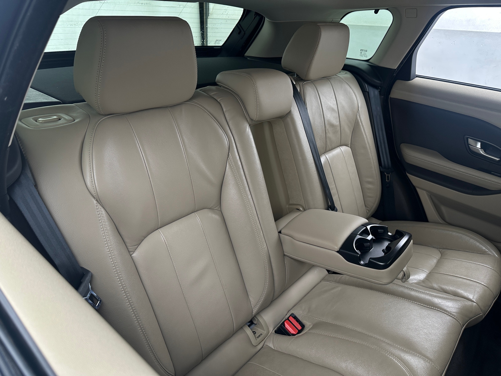 Thumbnail: 2019 Land Rover Range Rover Evoque - 5