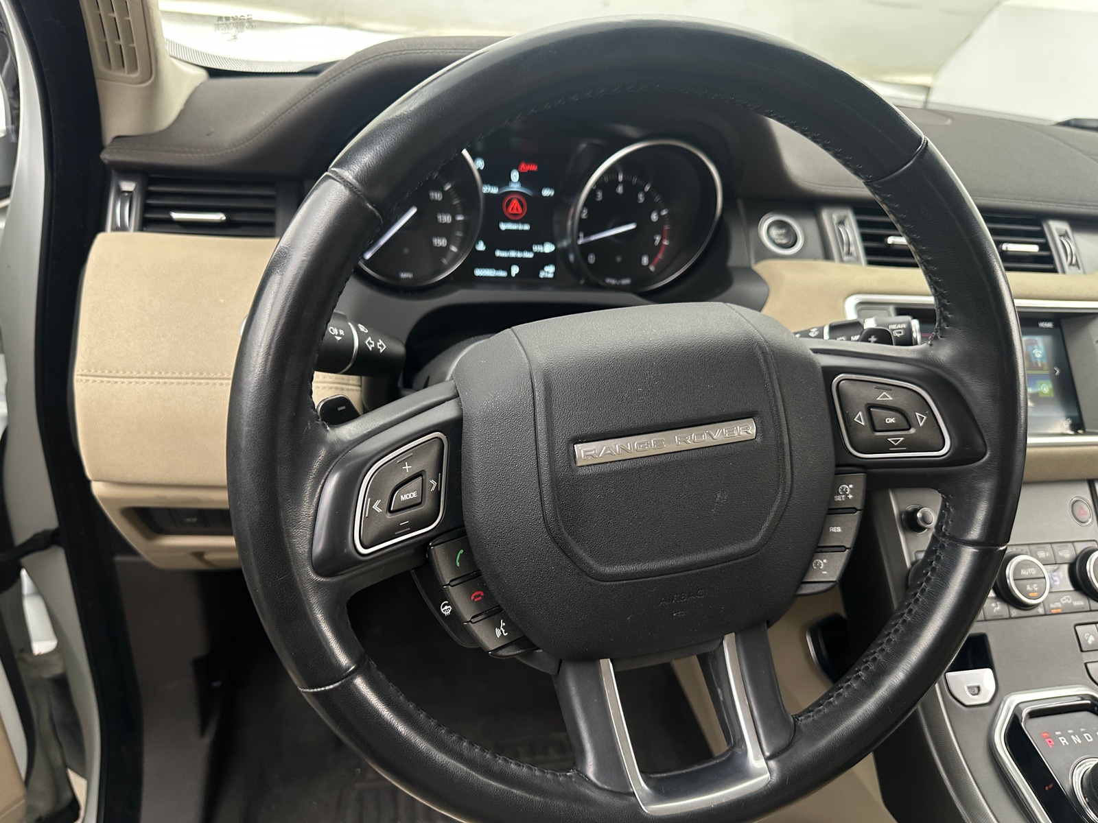 Thumbnail: 2019 Land Rover Range Rover Evoque - 4