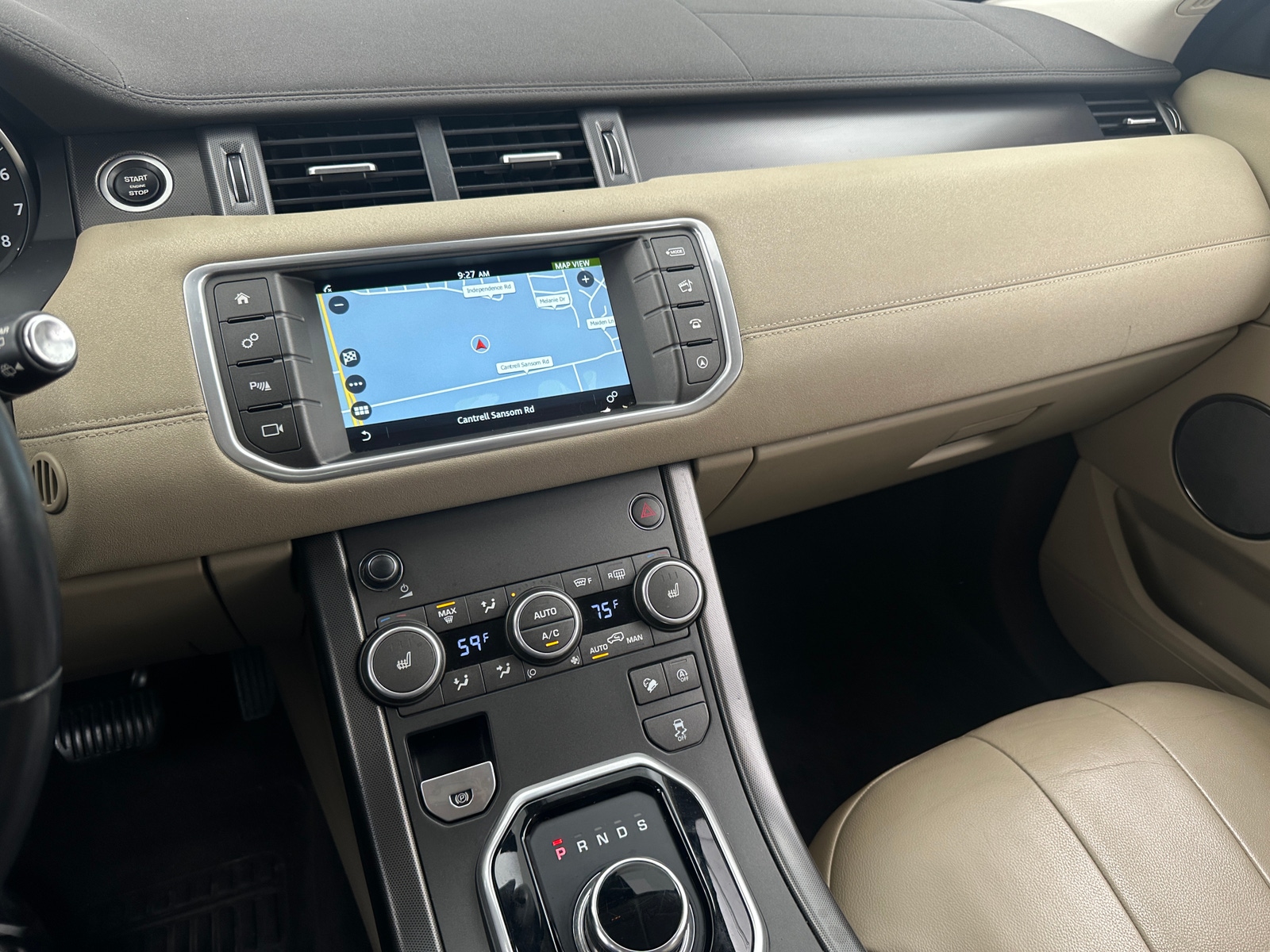 Thumbnail: 2019 Land Rover Range Rover Evoque - 3